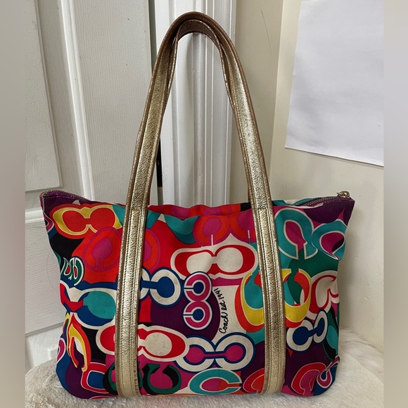 Coach Poppy Shoulder Bag GUC - Picture 15 of 16